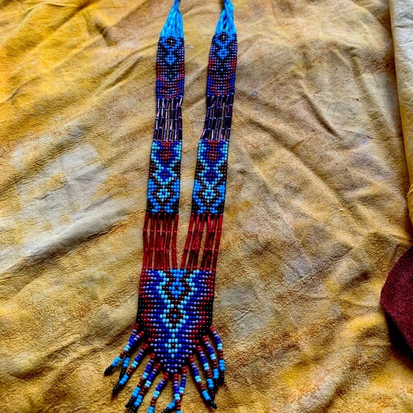 Brand New Necklace Handmade Red Blue  Rust Seed Bead Black Turquoise Lightweight - Picture 4 of 10